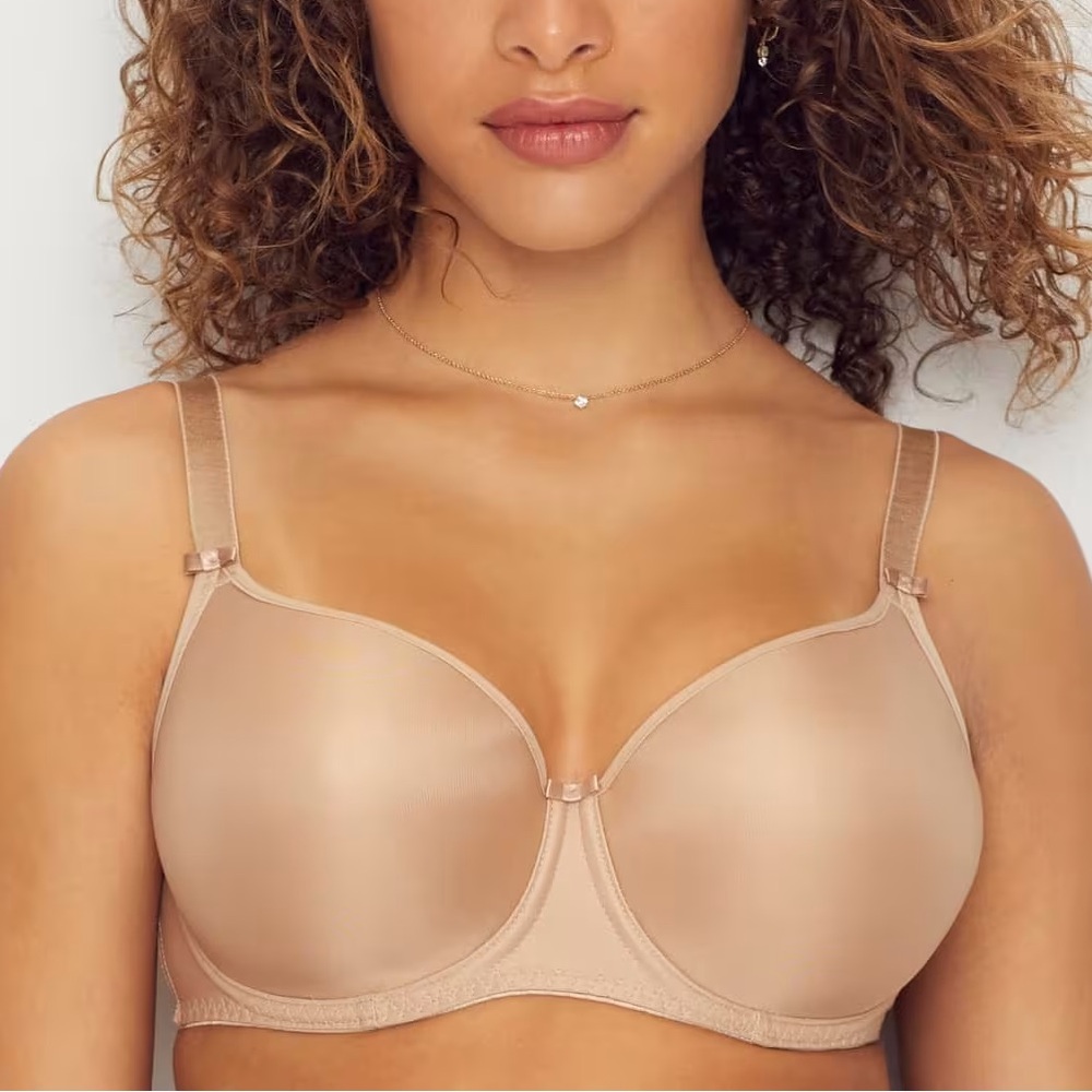 NWT Fantasie Smoothing T-Shirt Bra Size 30I (US) in Nude or Black